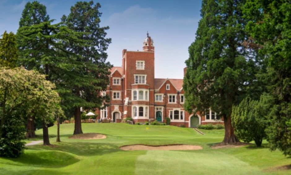 Finchley Golf Club Clubhouse